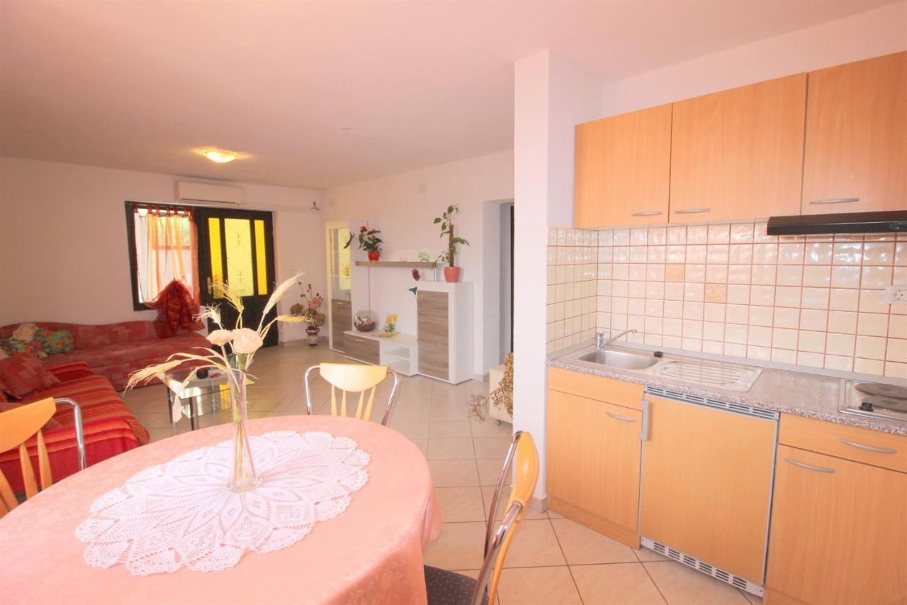 Gianna N2, 600 M From The Beach Novigrad  Exterior photo
